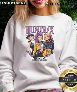 Awesome KPOP Huntress Demon Hunters illustration on a stylish sweatshirt, perfect for fans of KPOP and fantasy art.