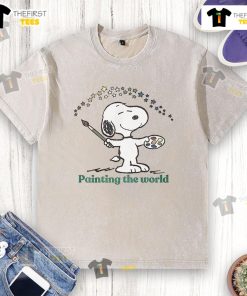 Adorable Snoopy painting on a colorful T-shirt, showcasing a whimsical design perfect for dog lovers and art enthusiasts.