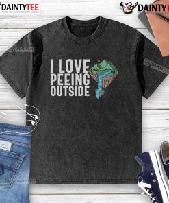 Funny I Love Peeing Outside Camper T-Shirt for Camping Enthusiasts - Perfect for outdoor adventures and humor.