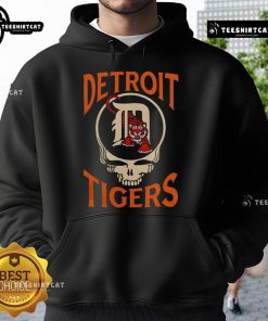 Good Detroit Tigers x Grateful Dead 2025 hoodie featuring vibrant graphics and a cozy design for fans.
