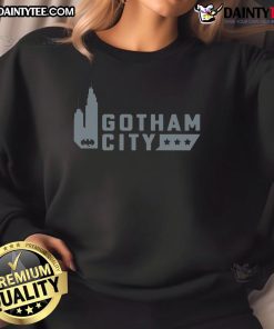 Good Premium Gotham City Sweatshirt in black with iconic Gotham skyline design, perfect for casual wear and fans.