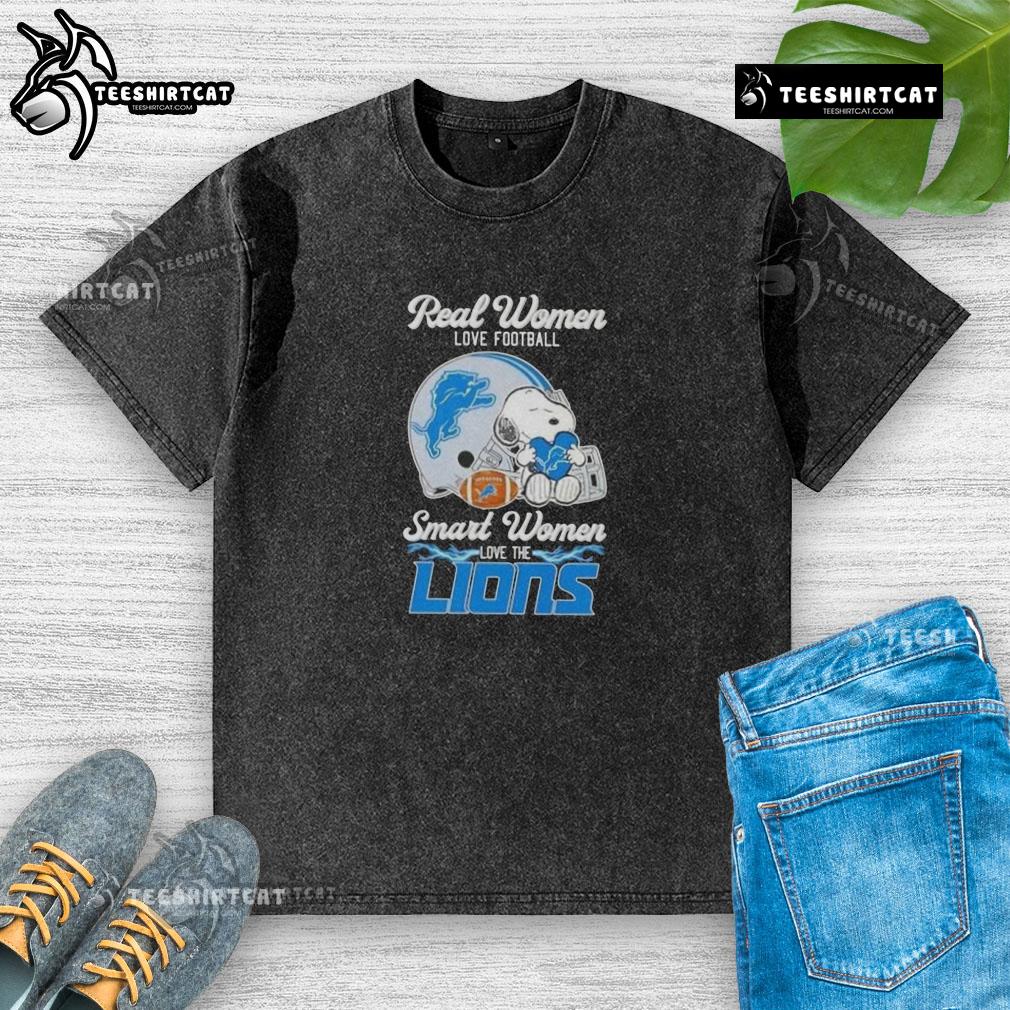 Good Snoopy Real Women Love Football Smart Women Love The Detroit Lions Washed T-Shirt
