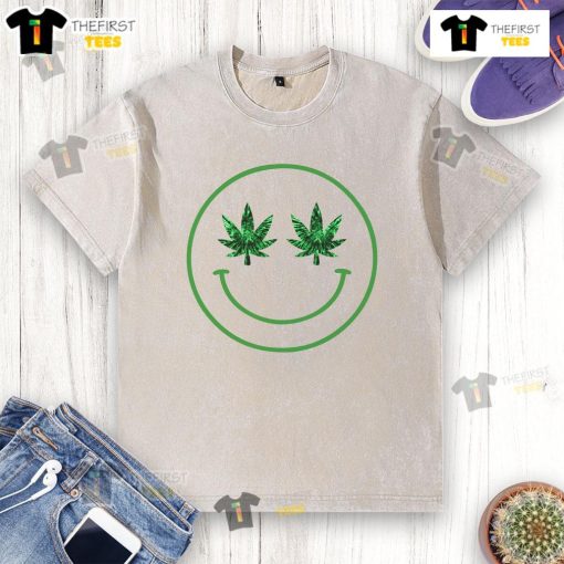 Happy smile cannabis washed t-shirt featuring a vibrant green design, perfect for casual and eco-friendly fashion enthusiasts.
