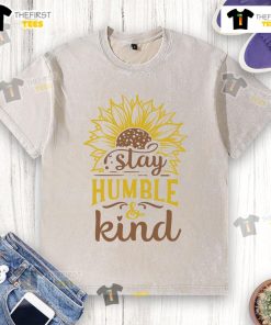 Happy Stay Humble and Kind Sunflower washed t-shirt featuring a vibrant sunflower design and a comfy fit.