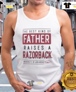 Nice Arkansas Razorbacks tank top featuring 'The Best Kind of Father Raises a Razorbacks' slogan, perfect for fans.