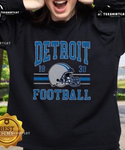 Vintage sweatshirt featuring Nice Detroit Football 1930 helmet design, perfect for sports enthusiasts and collectors.
