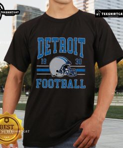 Vintage 1930 Detroit Football helmet graphic on a stylish T-shirt, perfect for fans and collectors of retro sports apparel.
