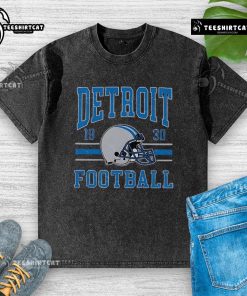 Alt Text: Vintage washed t-shirt featuring a 1930 Detroit football helmet design, perfect for sports enthusiasts and collectors.