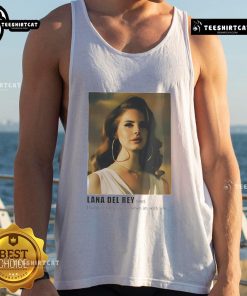 Stylish Lana Del Rey tank top with 'Darling I Fall to Pieces When I'm With You' text, perfect for fans and casual wear.