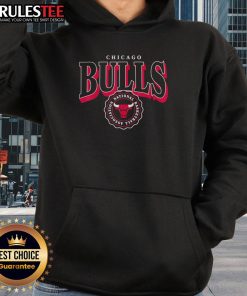 Chicago Bulls Arched Crest Hoodie in stylish design, perfect for NBA fans and cozy casual wear.