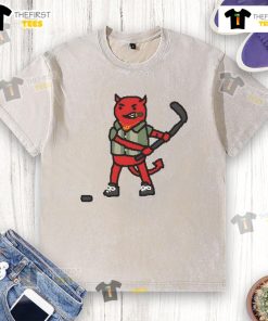 Nice New Jersey Devils hockey mascot art on a washed t-shirt, perfect for fans and casual wear.