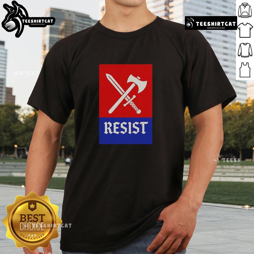 Nice Resist Mayah Sommers Young Queen Of Scots T Shirt Nice Resist Mayah Sommers Young Queen Of Scots T-Shirt featuring a stylish design celebrating Scottish heritage.