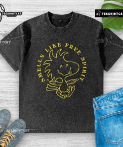 Nice Woodstock Smells Like Free Spirit washed t-shirt featuring a vintage design and vibrant colors, perfect for casual wear.