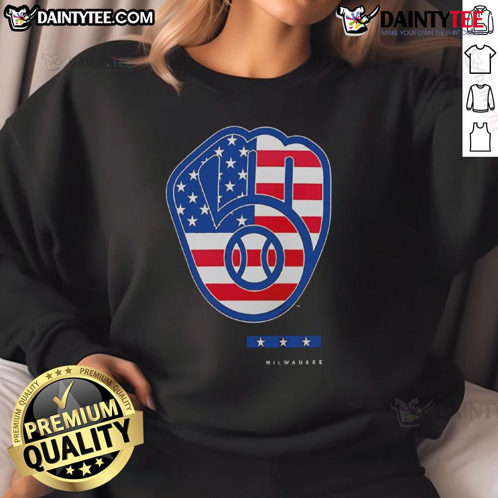 Official Anthracite Milwaukee Brewers Americana Logo Sweatshirt Official Anthracite Milwaukee Brewers Americana Logo Sweatshirt featuring a stylish design for fans.