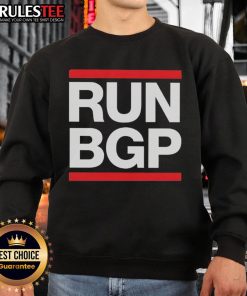 Official Run BGP Sweatshirt in stylish design, perfect for athletes and fans of the running community.