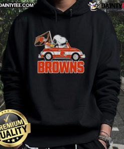 Official Snoopy and Woodstock driving a car on Cleveland Browns hoodie, perfect for fans and collectors.