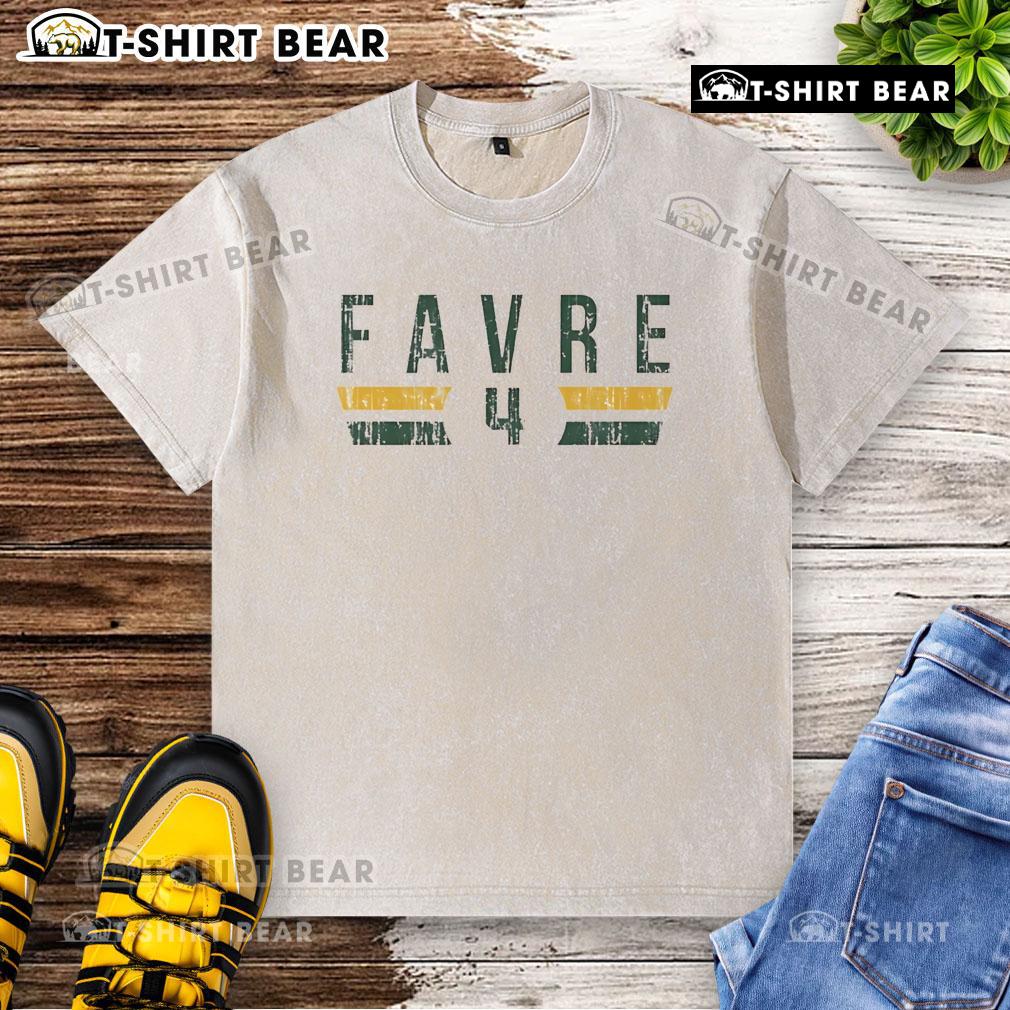 Original Brett Favre 4 Green Bay Packers Font Washed T Shirt Alt Text: Original Brett Favre Green Bay Packers font washed t-shirt featuring classic design and team colors.