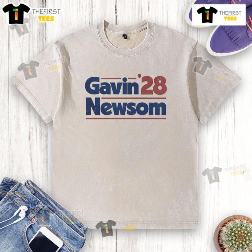 Original Gavin Newsom 2028 washed t-shirt featuring a stylish design perfect for supporters of the California governor.
