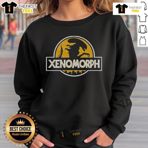 Original Xenomorph X Jurassic Park logo sweatshirt featuring a bold graphic design on a comfortable fabric.