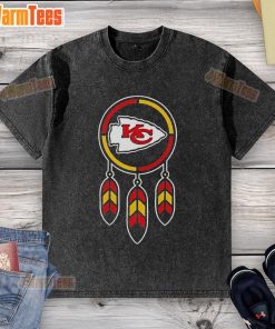 Alt Text: Premium 2025 Native American X Kansas City Chiefs football washed t-shirt featuring vibrant team colors and design.