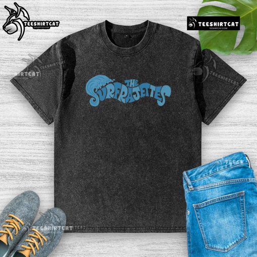 Alt Text: Premium The Surfrajettes wave logo washed t-shirt featuring a stylish design, perfect for surf and casual wear enthusiasts.