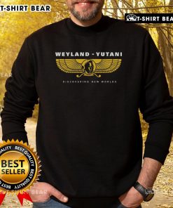 Premium Weyland-Yutani sweatshirt featuring the iconic Sci-Fi Alien corporation logo, perfect for fans of discovering new worlds.