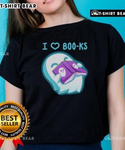 Cute ladies tee featuring a pretty ghost graphic with 'I Heart Boo-ks' text, perfect for Halloween lovers.