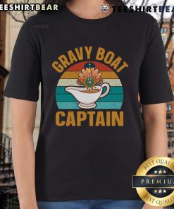 Vintage sunset tee featuring a pretty gravy boat and captain design for Thanksgiving celebrations.