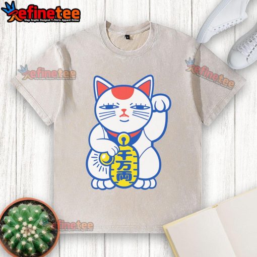 Pretty Lucky Neko washed t-shirt featuring a cute cat design in vibrant colors, perfect for casual wear.