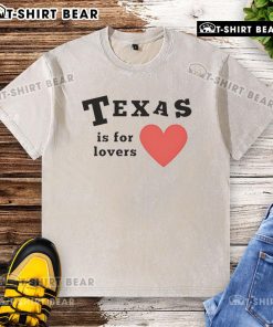 Pretty Texas is for Lovers washed t-shirt in soft cotton, perfect for casual wear and showcasing Texas pride.