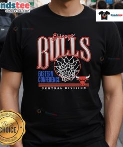 Top Chicago Bulls NBA Infilled Black Coolera Eastern Conference T-Shirt featuring bold team logo and stylish design.