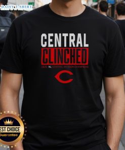 Alt Text: Top Cincinnati Reds Playoffs Clinched NL Central Division Champions 2025 T-Shirt featuring team logo and vibrant colors.
