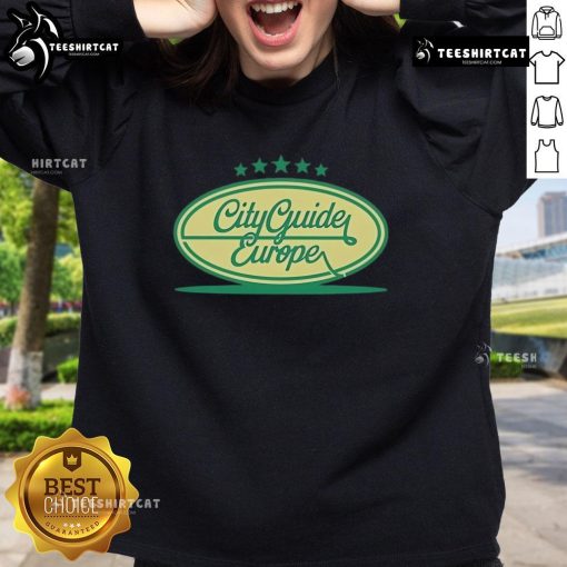Top City Guide Europe sweatshirt featuring Garda bottle design, perfect for travelers and urban explorers.