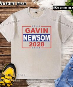 Top Gavin Newsom 2028 washed t-shirt featuring a vintage design, perfect for fans supporting his presidential campaign.