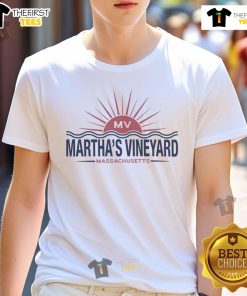 Top Martha's Vineyard Destination T-Shirt featuring a stylish design perfect for summer adventures on the island.