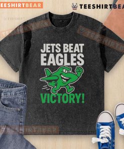 New York Jets vs Philadelphia Eagles Victory NFL 2025 washed t-shirt showcasing team logos and vibrant colors.
