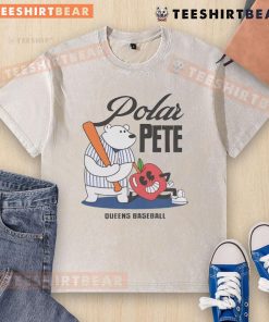 Top Polar Pete Alonso Queen Baseball washed t-shirt featuring a stylish design for fans of the MLB star.