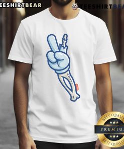 Top Skelly Victory Sign Peaceful Skeleton Hippie T-Shirt featuring a vibrant skeleton with a peace sign, perfect for casual wear.