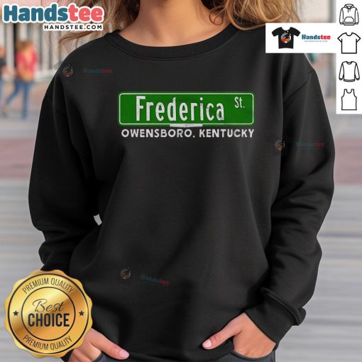 Stylish Top-The-Frederica-Street sweatshirt in navy blue, perfect for casual wear and cozy comfort.