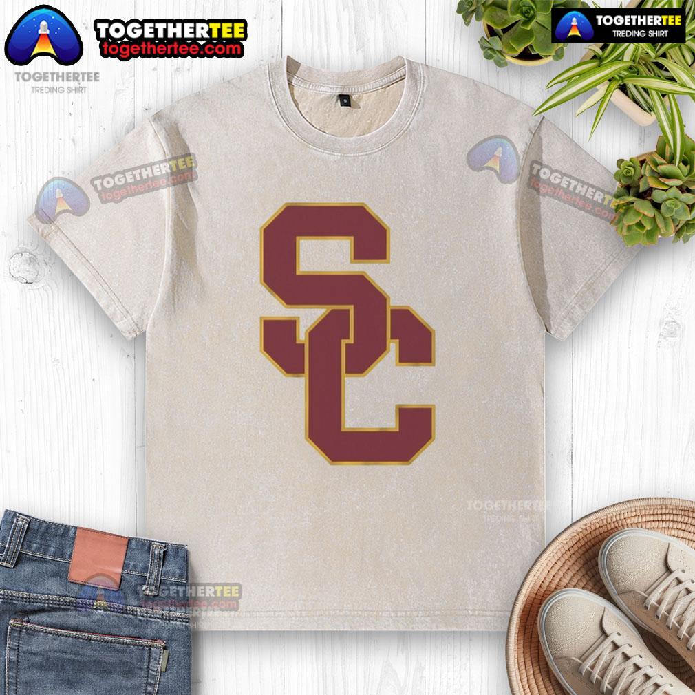 Original Usc Trojans Football Primary Logo Washed T Shirt Alt Text: Original USC Trojans Football primary logo on a washed t-shirt, showcasing school spirit and sports apparel style.
