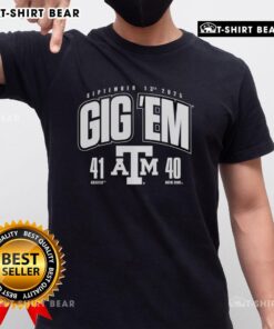 Alt Text: Awesome Gig 'Em Texas A&M Aggies vs. Notre Dame Fighting Irish 2025 score 41-40 t-shirt design for fans.