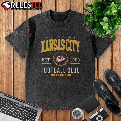 Alt Text: Awesome Kansas City Chiefs Football Club washed t-shirt featuring bold team logo and stylish design for fans.