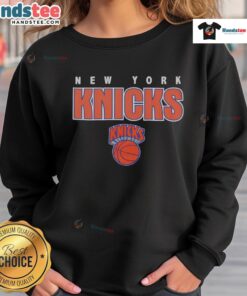 Awesome Premium New York Knicks throwback sweatshirt in vibrant colors, perfect for fans and casual wear.