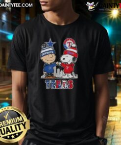 Alt Text: Awesome Snoopy and Charlie Brown Texas Sports Cowboys X Rangers skyline t-shirt featuring playful graphics and vibrant colors.