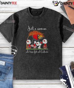 Awesome Snoopy and friend Arizona Cardinals football washed t-shirt for fall lovers, featuring a fun design and vibrant colors.