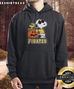 Awesome Snoopy Halloween hoodie featuring Pittsburgh Pirates MLB design from Peanuts cartoon, perfect for fall 2025.