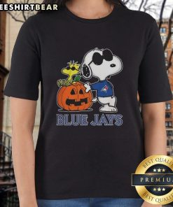 Alt Text: Awesome Snoopy Toronto Blue Jays MLB pumpkin Halloween tee for ladies featuring Peanuts cartoon design.