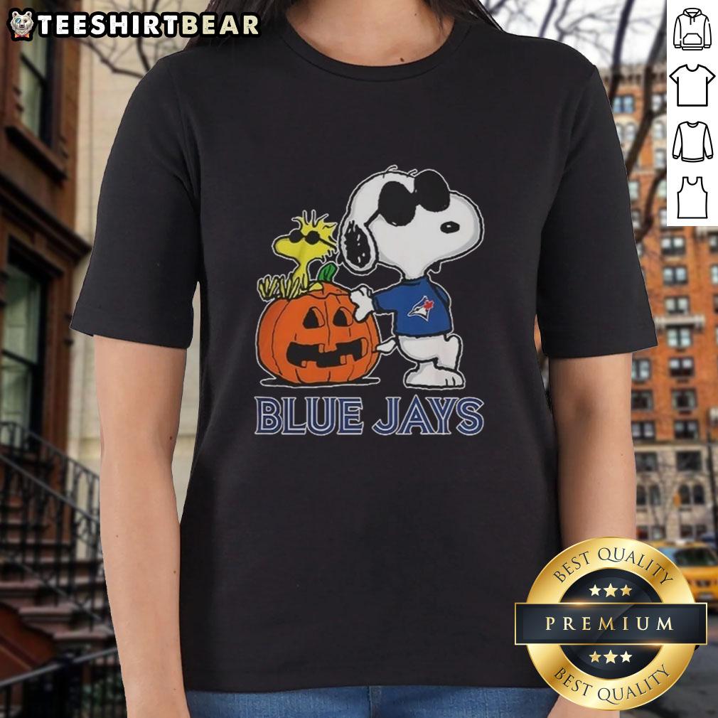 Awesome Snoopy Toronto Blue Jays MLB Pumpkin Halloween Peanuts Cartoon 2025 Ladies-Tee Alt Text: Awesome Snoopy Toronto Blue Jays MLB pumpkin Halloween tee for ladies featuring Peanuts cartoon design.