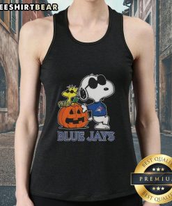 Awesome Snoopy Toronto Blue Jays MLB Halloween pumpkin tank top featuring Peanuts cartoon design for 2025.