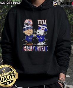 Awesome Snoopy x Charlie Brown hoodie featuring New York Yankees and Giants skyline design, perfect for sports fans.